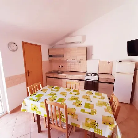 Apartments Izabela Muzic-Fornaric Cres Zewnętrze zdjęcie