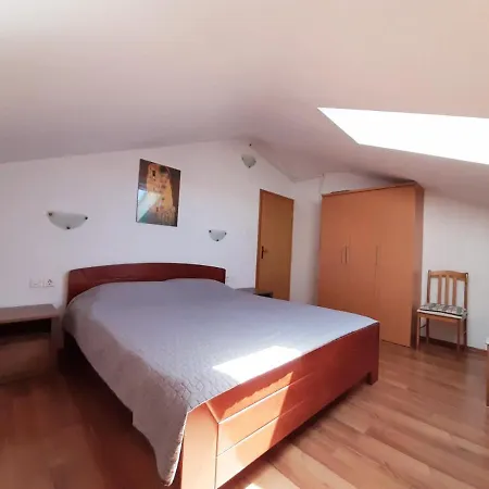 Apartments Izabela Muzic-Fornaric Cres Zewnętrze zdjęcie