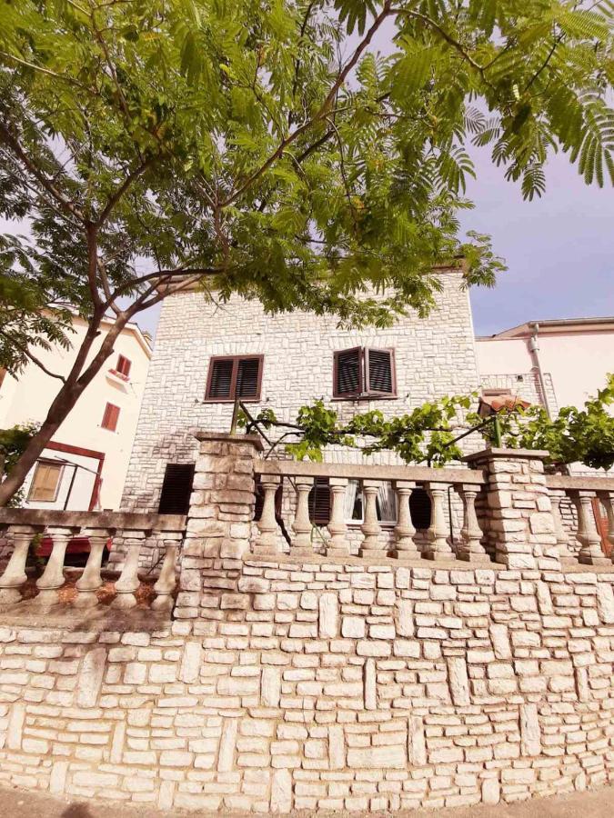 Izabela Muzic-fornaric Apartma Cres