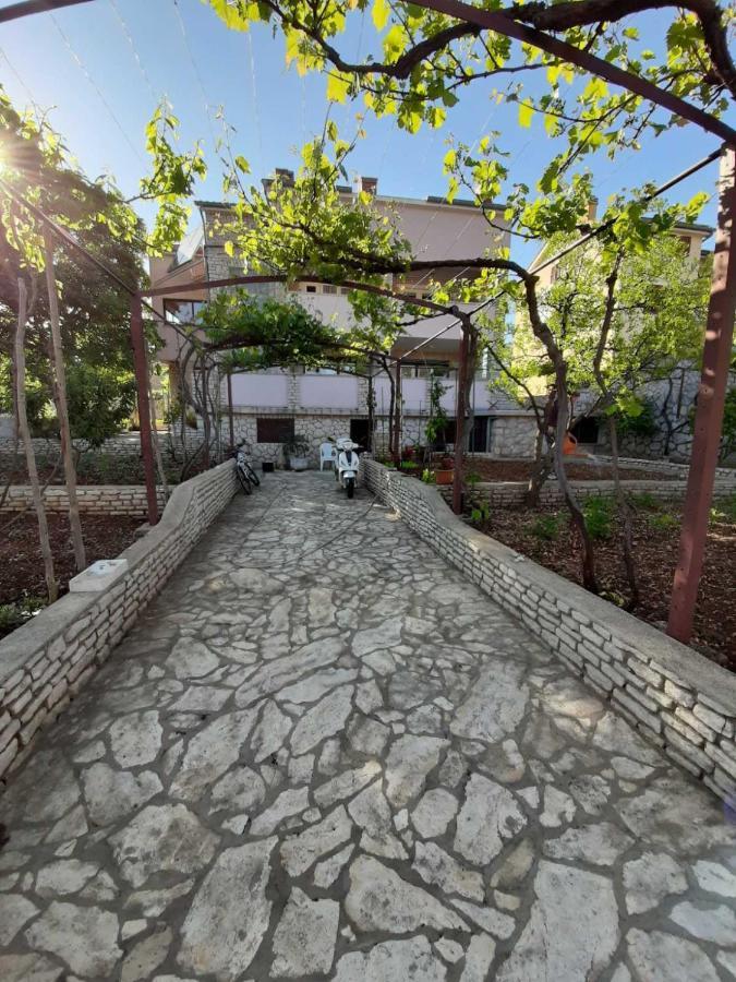 Izabela Muzic-fornaric Apartma Cres